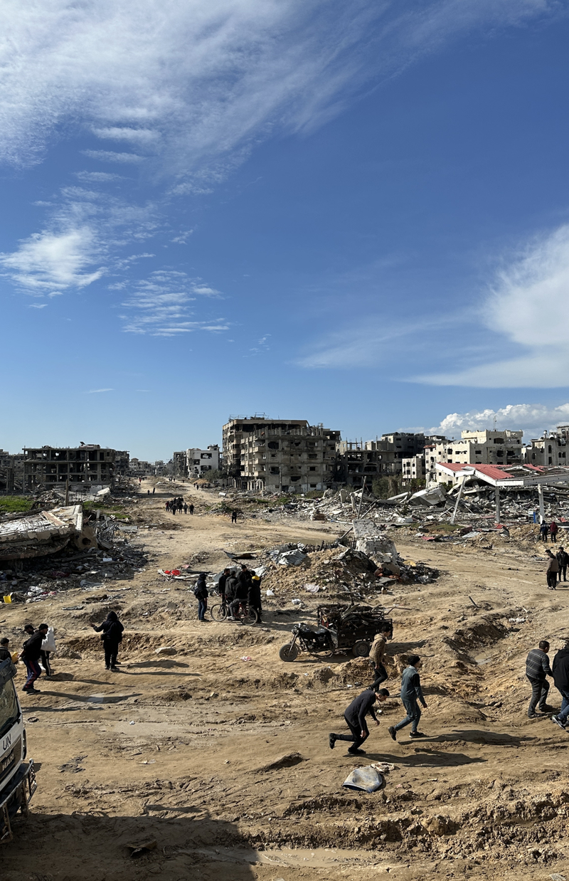 <p>�srail ordusu, Gazze �eridi'ne sald�r�lar�n�n ba�lad��� 7 Ekim'den bu yana 224'� karadan i�gal s�recinde olmak �zere 561 askerinin �ld�r�ld���n� duyurdu.</p><p>�at��malara 24 Kas�m 2023'te 4 g�nl���ne verilen ve daha sonra 3 g�n daha uzat�lan 'insani ara'da 81 �srailli ve 240 Filistinli esir kar��l�kl� serbest b�rak�ld�. �te yandan �srail, binlerce Filistinliyi al�koyup hapsetmeye devam etti.</p>