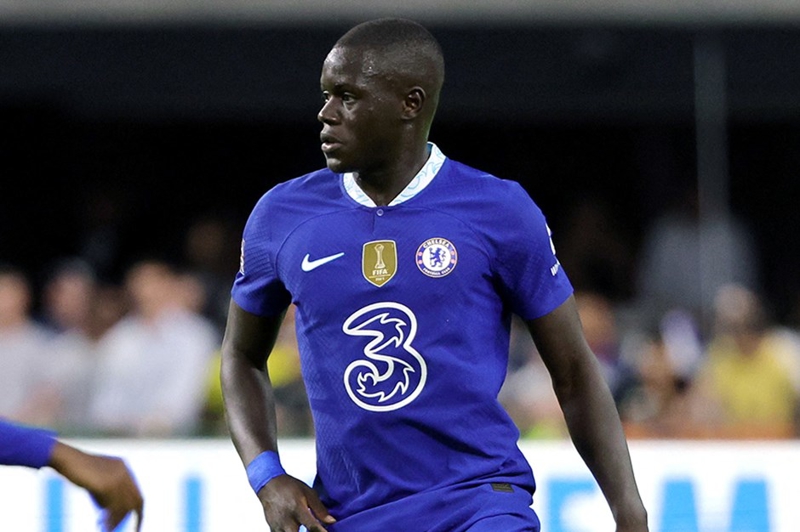 <p><b>TEKLİFLERİ DİNLEYECEK</b></p><p>25 yaşındaki stoperin de tıpkı Klaassen gibi gelecek teklifleri dinleyeceği ve akabinde kararını bildireceği öğrenildi. </p>