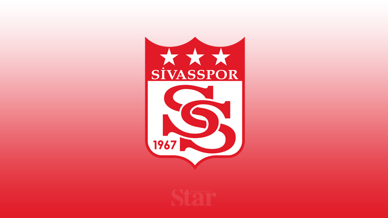 <p><b>SVASSPOR:</b></p><p>'6 ubat 2023'te yaadmz deprem felaketi, yreklerimizde derin izler brakt. Kaybettiklerimizi sayg ve rahmetle anyoruz. Allah bir daha lkemize, milletimize byle aclar yaatmasn.'</p>