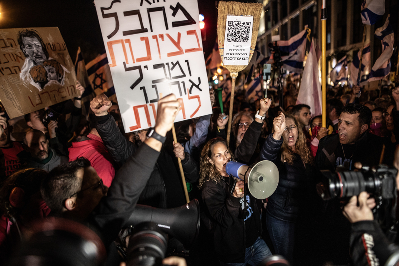 <p> İsrail polisinin burada 4 kişiyi gözaltına aldığı bildirildi.</p>