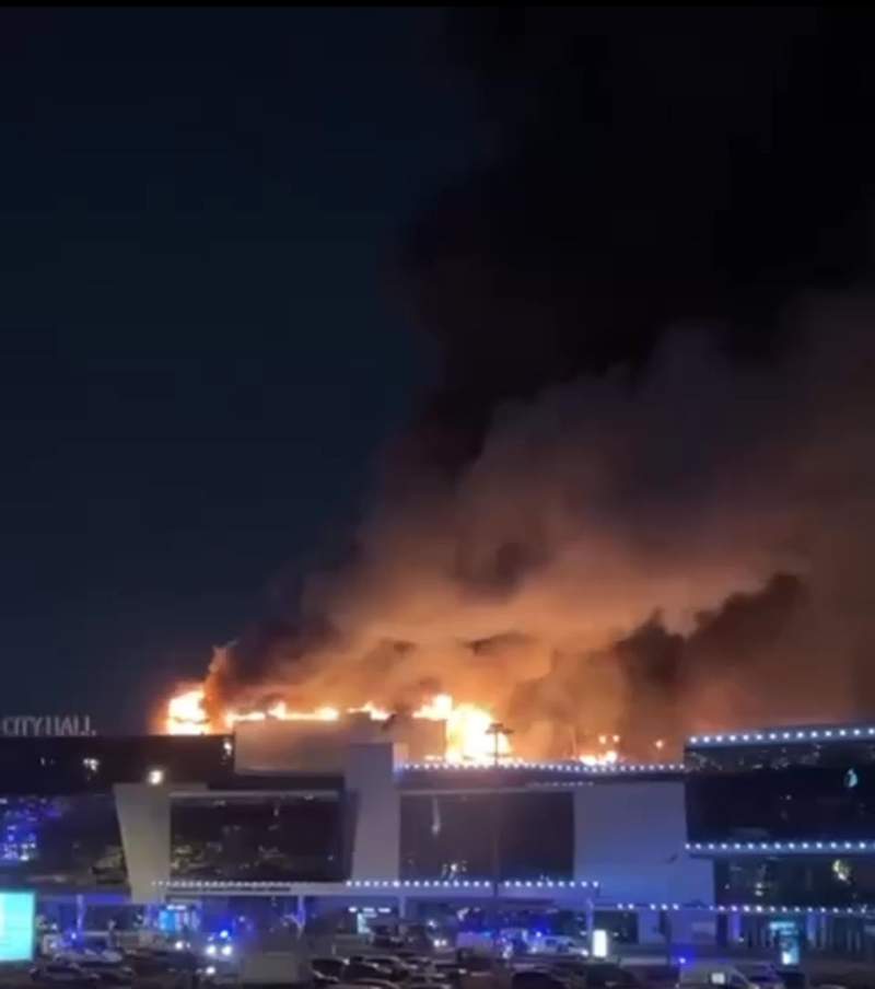 <p>Zaharova, dünyanın dört bir yanındaki vatandaşların, Crocus City Hall'de düzenlenen saldırıya ilişkin bakanlığa telefon ederek, başsağlığı dileğinde bulunduğunu belirtti.</p>