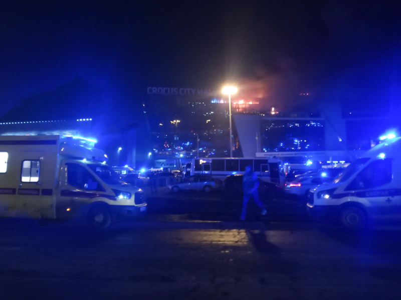 <p>Zaharova, 'Tüm dünya toplumu, bu korkunç suçu kınamak zorundadır.' ifadesini kullanarak, Beyaz Saray'ın Moskova'daki terör saldırısında Ukrayna'nın ya da Ukraynalıların parmağı olduğuna dair bir bulguya rastlanmadığı açıklamasına dikkati çekti.</p>