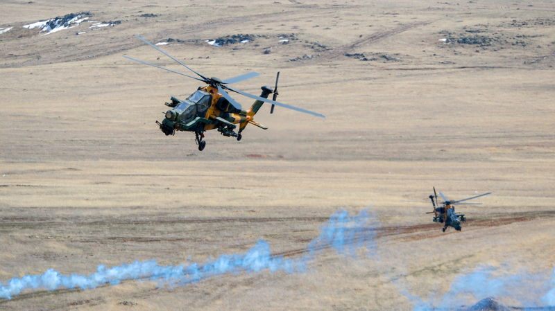 <p>Kars'ta fili atışlı arazi ve fiili sınır güvenliği tatbikatları, Ağrı ve Bitlis Tatvan'da ise fiili atışsız arazi tatbikatı yapıldı.</p>