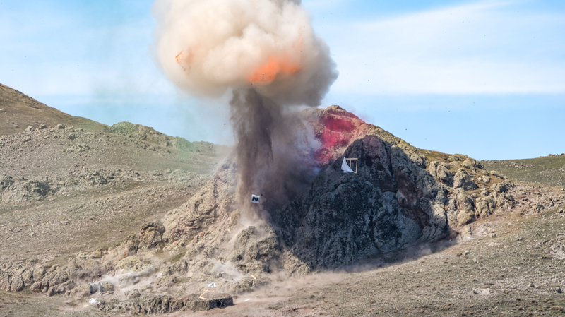 <p>Bu yıl icra edilen tatbikata, 3. Ordu Komutanlığı ana ast ve bağlı birlik komutanlıkları, Kara Kuvvetleri Komutanlığınca görevlendirilen komando birlikleri, kara havacılık unsurları, sınıf okulları ile kamu kurum ve kuruluşları katıldı.</p>