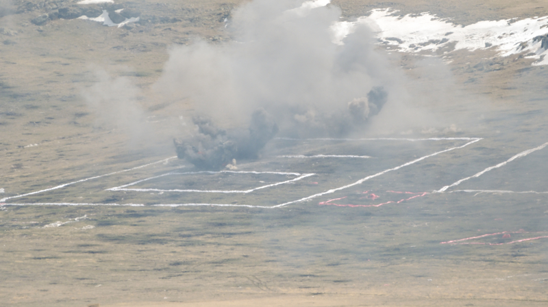 <p><b>- 'GENÇ SUBAYLARIN YETENEKLERİNİN GELİŞTİRİLMESİ AMAÇLANIYOR'</b></p><p>İçinde bulundukları koşullar ve yaşadıkları coğrafya nedeniyle her zamankinden daha fazla ve daha kapsamlı olarak muharebeye hazır olmaları, kendileri ile birlikleri her konuda yetiştirmeleri gerektiğini anlatan Tarakcı, şunları kaydetti:</p>