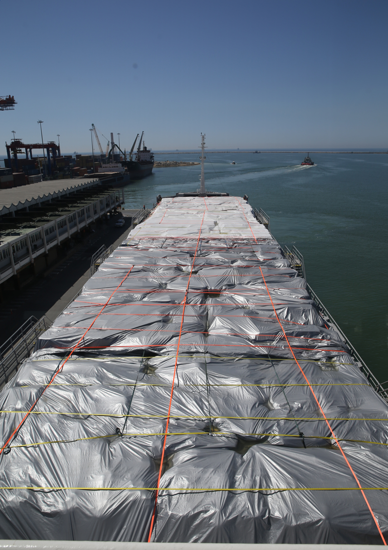 <p>Yılmaz, Gazze'deki acıların son bulmasını dileyerek, 'Yardımlarımız tek seferlik ya da kısa süreli değil. Yardımlarımız Gazze'deki bütün ihtiyaçlar bitene kadar devam edecek, sürekli yardımlardır.' diye konuştu. <span >Konuşmaların ardından gemi yola çıktı.</span></p>