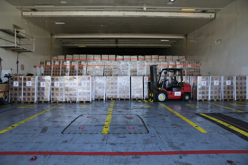 <p>Buradaki gümrük işlemlerinden sonra malzemeler, Filistin Kızılayına teslim edilecek.</p>