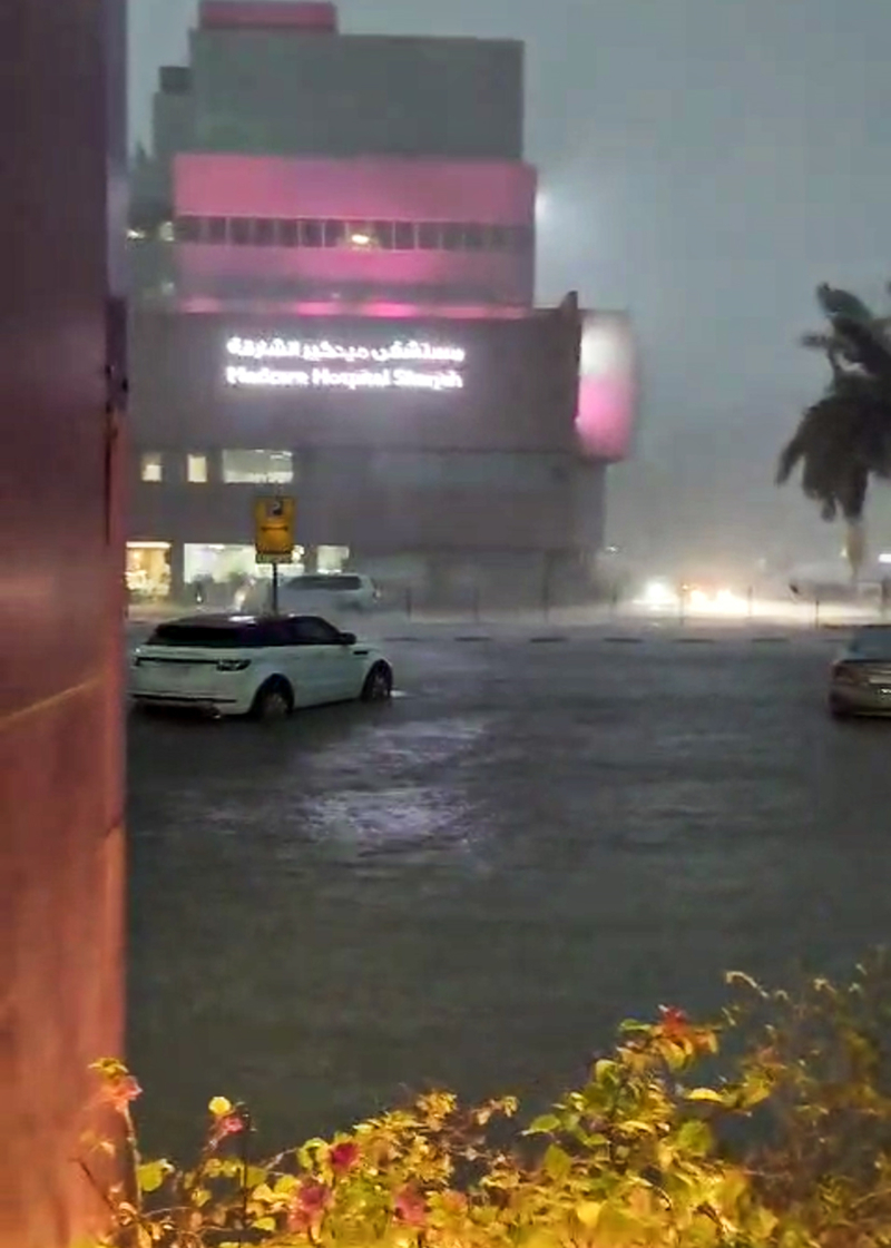 <p>Açıklamada, 'Çeşitli bölgelerde, son 24 saatte modern tarihin en yüksek yağış miktarı görüldü. İklim verilerinin toplanmaya başlandığı 1949'dan bu yana en yüksek miktar kaydedildi.' ifadesi kullanıldı.</p>