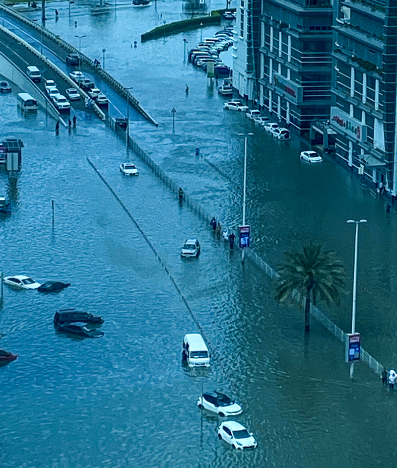 <p>Etihad Havayollarından yapılan açıklamada, başkent Abu Dabi'de hava muhalefeti nedeniyle uçuşlarda gecikmenin yaşanmasının öngörüldüğünü duyurdu. </p>