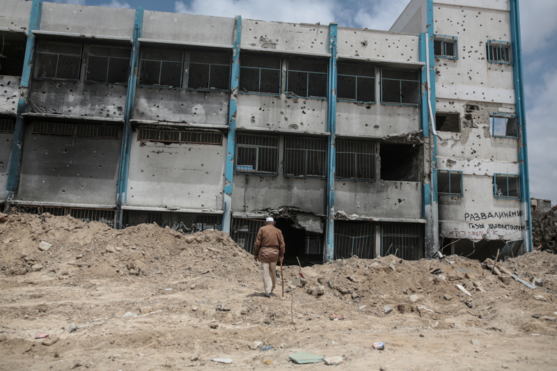 <p>�srail askerlerinin 310 sa�l�k �al��an� ve 20 gazeteciyi al�koydu�u, 2,3 milyon n�fuslu Gazze �eridi'nde 2 milyon ki�inin yerinden edildi�i vurguland�.</p>