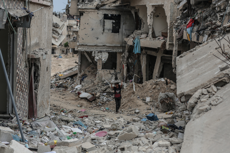 <p>�srail ordusunun, 184 h�k�met tesisi ile 103 okul ve �niversiteyi yerle bir etti�i, 311 okul ve �niversitenin ise k�smen zarar g�rd��� kaydedildi.</p>