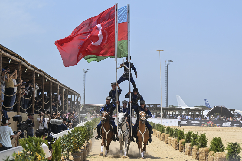 <p><b>DÜNYA KÜLTÜRLERİNİ AĞIRLAYACAK</b></p><p>Dünya Etnospor Konfederasyonu, festivalde dünya mutfağından tatları katılımcıların beğenisine sunacak.</p>