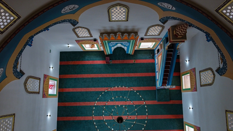 <p>Kustura, caminin yeniden yapmnda katklar bulunan bata Trkiye olmak zere herkese teekkr ederek, 'imdi Cajnice'ye girdiinizde eski bir Bonak Mslman mahallesine girmi gibi hissediyorsunuz, cami ykldktan sonra buraya gelmek zordu.' eklinde konutu.</p>