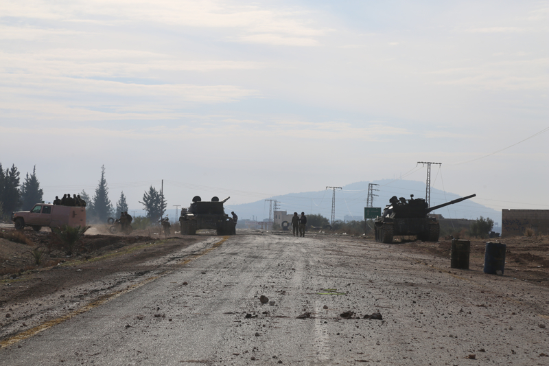 <p>Suriye Milli Ordusunun Halep kırsalında 1 Aralık'ta terör örgütü PKK/YPG'ye karşı başlattığı Özgürlük Şafağı Operasyonu'nda ise Tel Rıfat ilçe merkezi terörden kurtarıldı. </p>