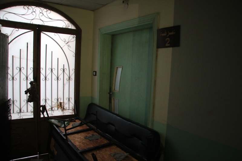 <p>T�nellerde halen tarama �al��mas� y�r�tt�klerini belirten Ebu Fadi, 'Bu t�nellerde yakla��k 1,5 saat y�r�d�k ancak t�nelleri bitmedi. Kilometrelerce y�r�d�kten sonra levhalar g�rd�k. T�nellerden bir yer alt� �ehri in�a etmi�ler.' dedi.</p>