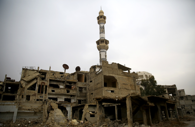 <p>Salim, 'Buradan d�nyaya mesaj�m �u, kim ki beni duyarsa t�m d�nyada bar�� istiyorum. Gazze halk�, onlar bizim halk�m�z. K�z�yoruz, a�l�yoruz ama �ld�k, elimizde hi�bir �ey kalmad�. Elimizde bir �ey olsa g�zlerimiz onlar�n olsun. Onlar karde�lerimiz, oras� topra��m�z. Allah onlar� kurtars�n. �nsanlar mutlu olsun.' dedi.</p>