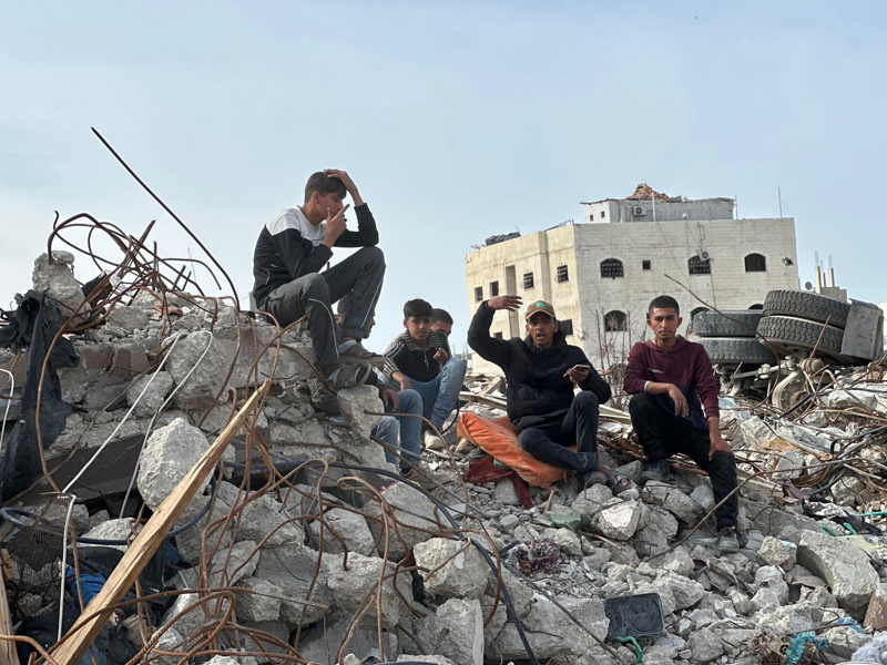 <p><b><font size='3'>��te o g�r�nt�ler; </font></b></p>