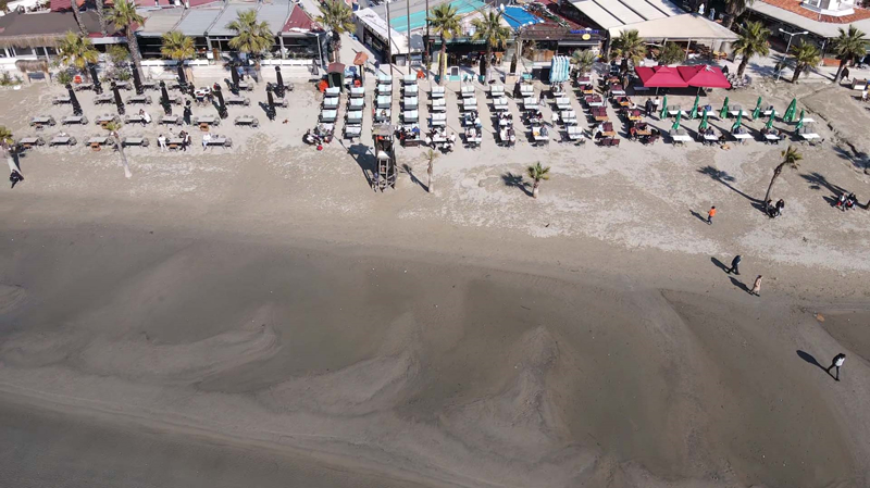 <p>Deniz çekilmelerini en çok etkileyen hususun gezegensel çekim kuvvetleri olduğundan bahseden Özçelik, 'Bunların en başında da ayın ve güneşin hareketleri meydana geliyor. Bazı dönemlerde daha belirgin hale gelebiliyor. </p>