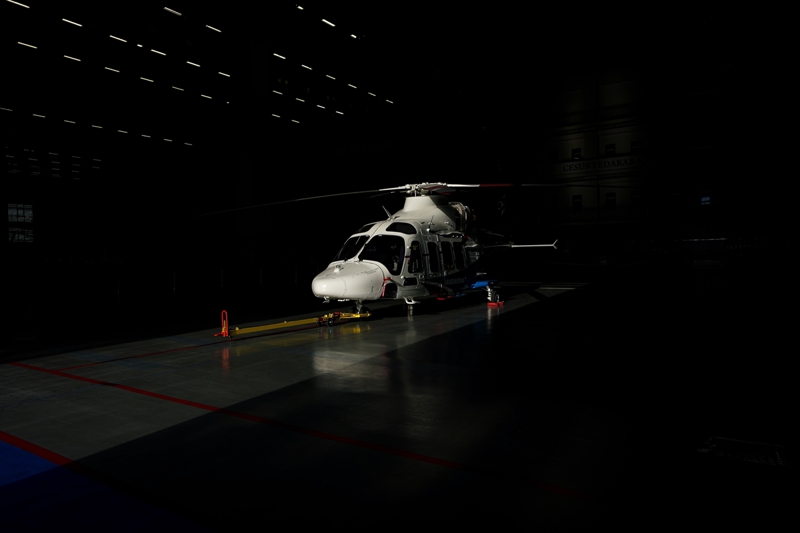 <p>Jandarma Genel Komutanl���n�n ihtiyac�n� kar��lamak �zere geli�tirilen G�kbey, en zorlu iklim ko�ullar�nda, y�ksek irtifa ile s�cakl�kta, gece ve g�nd�z etkin bir �ekilde faaliyet g�sterme imkan ve kabiliyetine sahip.</p>