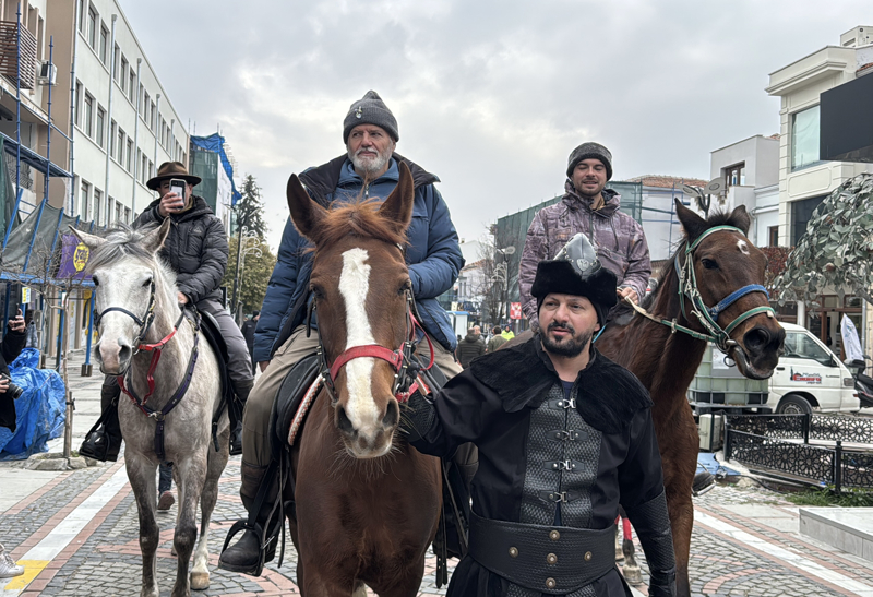 <p>Hacı adaylarının ramazan ayı boyunca Türkiye'de kalacaklarını belirten Şentürk, bayramdan sonra ekibin yolculuklarının süreceğini kaydetti.</p>
