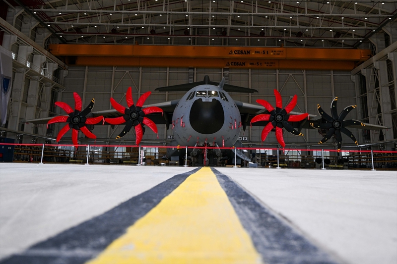 <p>A400M'lere, İsrail'in Gazze'ye yönelik saldırılarından etkilenen hastaların tahliyesi için de görev verildi. Gerçekleştirilen seferlerle Türkiye'ye getirilen hastalar, çeşitli hastanelerde tedavi altına alındı.</p>