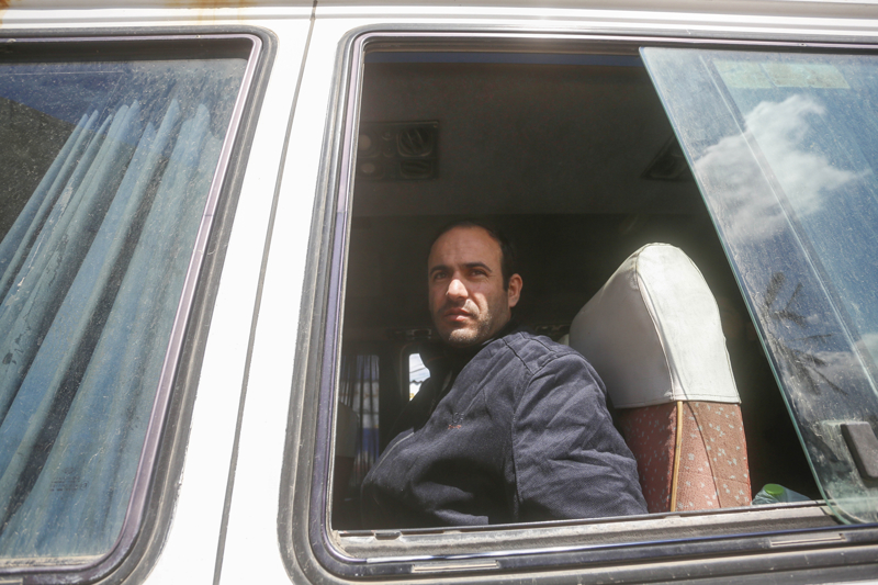 <p>İsrail cezaevlerinde "gördükleri işkence nedeniyle" sağlık durumları kötüleşen Filistinliler, Kızılhaç'a ait araçlarla Gazze Şeridi'nin orta kesimindeki Deyr el-Belah kentinde bulunan Aksa Şehitleri Hastanesine getirildi.</p>