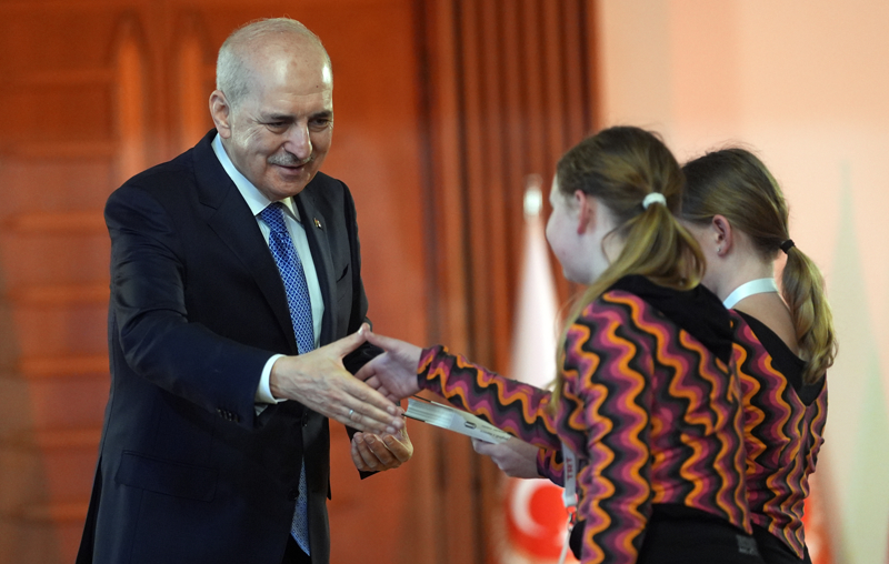 <p>TBMM Başkanı Kurtulmuş, 23 Nisan'ın, dünya çocuklarının buluşma günlerinden biri haline geldiğini ifade etti.</p>