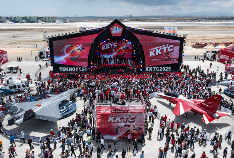 <p>Kapılarını ziyaretçilerine 1 Mayıs'ta açan TEKNOFEST KKTC kapsamında teknoloji yarışmalarından uçuş gösterilerine birçok etkinlik gerçekleştirildi.</p>