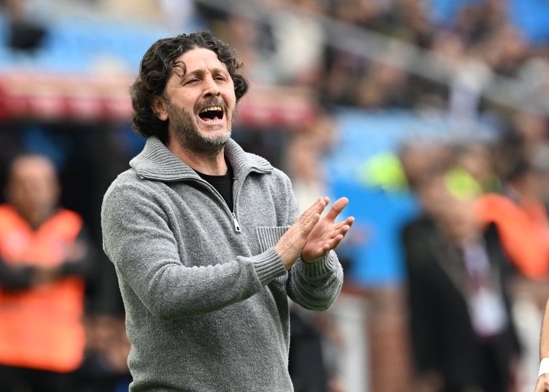 <p><b>FATİH TEKKE'NİN HEDEFİ</b></p><p>Fatih Tekke, Trabzonspor tarihinde Şenol Güneş'in ardından hem futbolcu hem de teknik direktör olarak Türkiye Kupası kazanan ikinci isim olmak için sahaya çıkacak.</p>