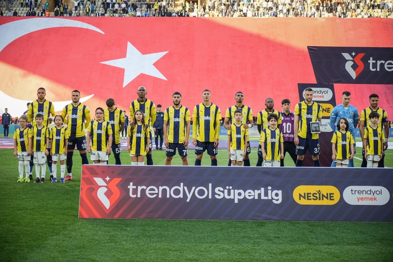 <p><b>HATAY'IN GALİBİYETİ YOK</b></p><p>Hatayspor'un Süper Lig'de mağlup edemediği takımlar arasında en fazla karşılaştığı rakibi Fenerbahçe (1B 7M; hükmen sonuçlar hariç).</p>