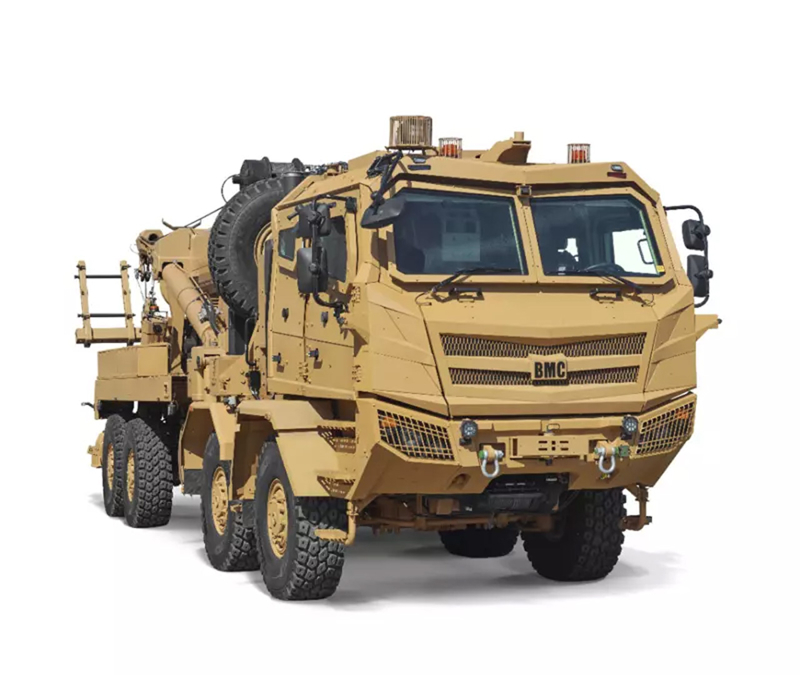 <p>ZEYBEK 8x8 ZIRHLI KURTARICI (Yeni Ara)</p><p><br></p><p>BMC, Trk Silahl Kuvvetleri'nin gerek saha ihtiyalar ve deien muharebe koullar dorultusunda gelitirdii ZEYBEK 8x8 Zrhl Kurtarc ile lojistik destek konseptine yepyeni bir soluk kazandryor. Modern muharebe sahasnda sadece saldr deil; ate ve manevra kabiliyetinin sreklilii de hayati nem tar. Bu nedenle, atma srasnda arza yapan, mayn veya EYP etkisiyle grev d kalan aralarn her trl hava ve arazi koulunda gvenli blgelere tahliyesi kritik bir ihtiyatr. ZEYBEK 8x8 Zrhl Kurtarc, bu ihtiyaca yant vermek zere; hzl mdahale, etkin kurtarma ve maksimum gvenlik anlayyla BMC tarafndan gelitirildi. Sahada hasar gren veya hareketsiz kalan aralara annda mdahale imkn sunan ZEYBEK 8x8, gelimi ekme ve tama sistemleri sayesinde arzal aralar atma blgesinden sratle uzaklatrp tahliye edebiliyor. Bylece operasyonun kesintiye uramasn nleyerek sahadaki birliklere nemli bir lojistik destek salyor. Azami 80 km/s hza ulaabilen ara, %60 trmanma ve %30 yanal eim kabiliyeti ile zorlu corafyalarda stn performans sergiliyor. 550 kilometre menzili, uzun sreli operasyonlarda etkin grev yapmasn salarken, STANAG 4569 seviyesindeki korumasyla hem kurtarma personelinin hem de kurtarlan aracn gvenliini en st seviyede tutuyor.</p>