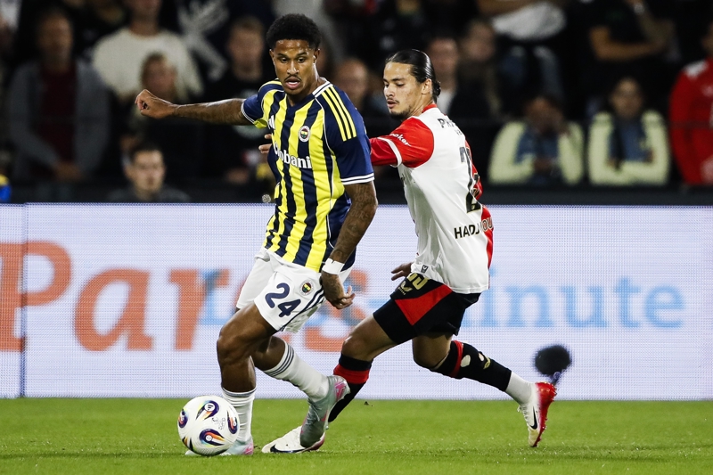 <p><b>FEYENOORD İSTİKRARI</b></p><p>Avrupa kupalarının ön elemeleri aşamalarında ilk maçını iç sahada kazandığı altı çift ayaklı eleme turunun beşini geçmeyi başaran Feyenoord, sadece 2010/11 Avrupa Ligi ön elemelerindeki Gent eşleşmesinde turnuvaya veda etti.</p>