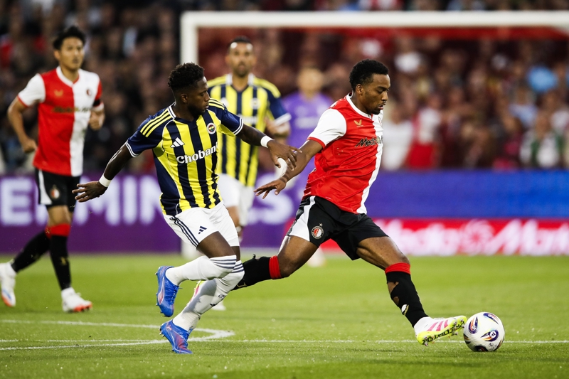 <p><b>FEYENOORD DEPLASMANDA KAYIP</b></p><p>Avrupa kupalarının ön elemelerinde çıktığı son 12 deplasman maçının sadece ikisini kazanan Feyenoord (3B 7M), iki galibiyetini de 3-0'lık skorlarla aldı (vs Luzern; Konferans Ligi &amp; vs Hapoel Be'er Sheva; Avrupa Ligi).</p>