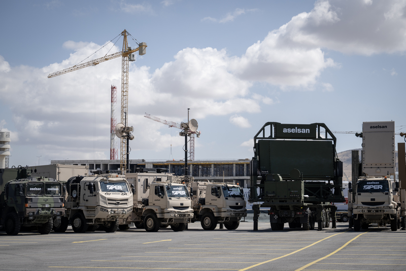 <p>Cumhurbaşkanı'mıza, Milli Savunma Bakanı'mıza, Savunma Sanayii Başkanı'mıza, Çevre, Şehircilik ve İklim Değişikliği Bakanı'mıza, Sanayi ve Teknoloji Bakanı'mıza, İçişleri Bakanı'mıza, bütün kamu kurumlarımıza ve Türk milletine verdikleri destek için teşekkür ediyorum.</p>