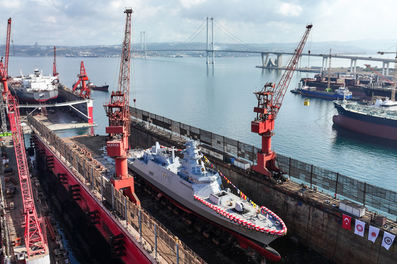 <p>Sefine Tersanesi'ndeki 2 gemiden biri olan, MİLGEM Projesi'nin 8'inci, İstif sınıfı fırkateynlerin ise 4'üncü gemisi TCG İçel'in inşasına 15 Haziran 2023'te sac kesimi yapılarak başlanmıştı. İstif sınıfı fırkateynlerin 2'nci ve 3'üncüsü İZMİR (F-516) ve İZMİT (F-517) ocak ayında denize indirilmişti.</p>