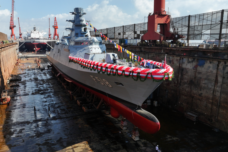 <p>Azami 29 knot ve üzeri hıza ulaşabilecek olan gemi, deniz durumu 4 dahil Karadeniz, Ege denizi ve Doğu Akdeniz görev sahalarında helikopter harekatı icra edebilecek.</p>