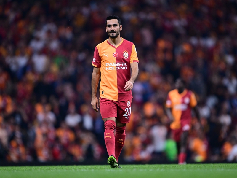 <p><b>İLKAY GÜNDOĞAN İLK 3'TE</b></p><p>Şampiyonlar Ligi'nin açılış haftasında dört şut pası veren İlkay Gündoğan (vs Eintracht Frankfurt), Opta'nın bu alanda detaylı veriye sahip olduğu 2003/04'ten bu yana turnuvada Galatasaray formasıyla çıktığı ilk maçta en yüksek sayıya ulaşan üç oyuncudan biri oldu (Jean Seri & Lionel Carole).</p>