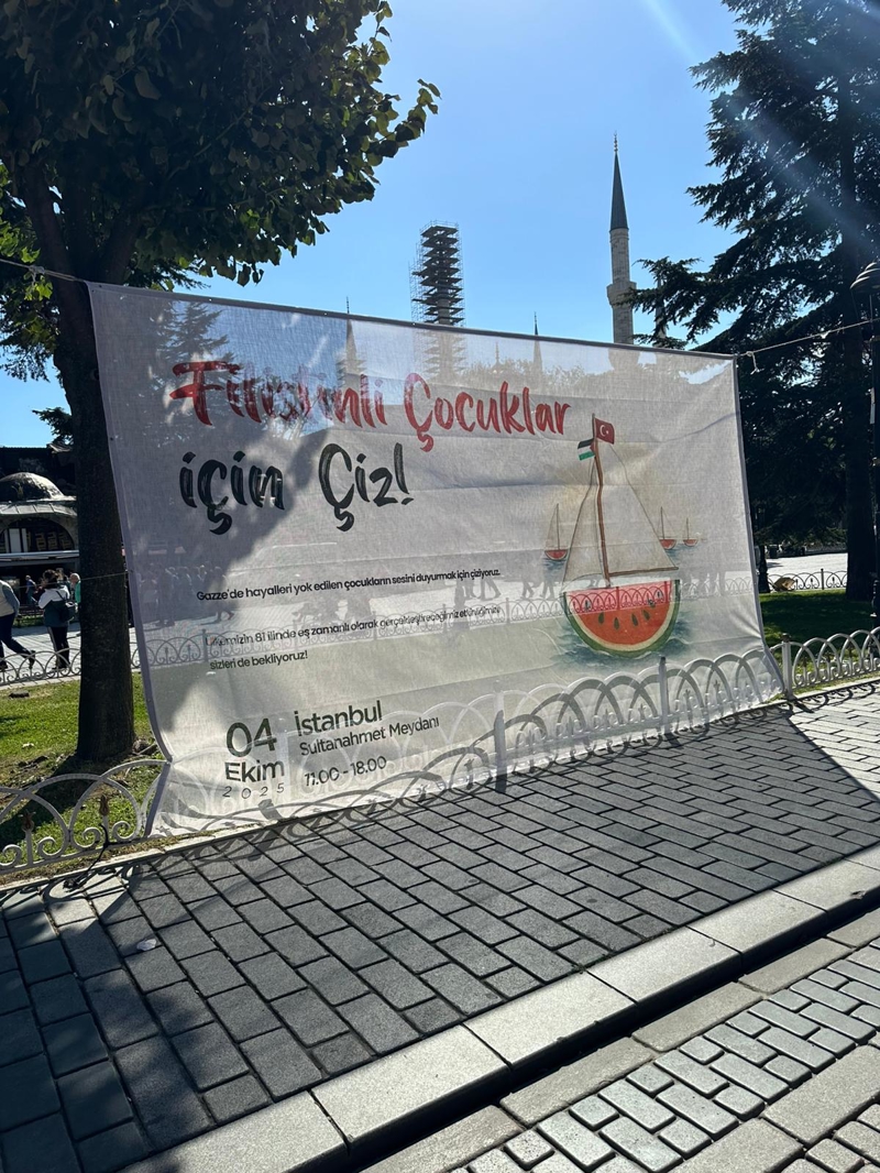 <p><strong>İşte Yetim Vakfı'nın Sultanahmet Meydanı'nda düzenlediği etkinlikten kareler:</strong></p>