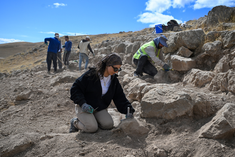 <p>Her ey tamamland, nmzdeki hafta inasna balanacak. adr altnda kaz devam edecek nk duvar resimleri ok hassas ve korunmas gerekiyor. Ak havada brakmamz mmkn deil.' diye konutu.</p>