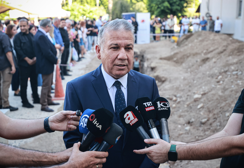 <p>Toros, iskeletin MEÜ Deniz Canlıları Müzesi'nde sergileneceğini belirterek, şöyle konuştu:</p>