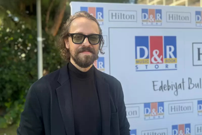 <p>Metin Akdülger</p>
