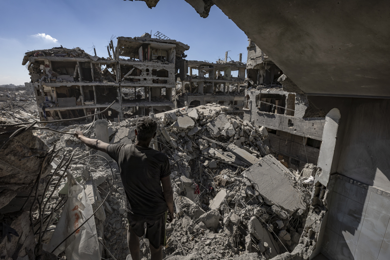 <p>ABD Başkanı Donald Trump, 9 Ekim'de Mısır'da devam eden müzakerelerde İsrail ile Hamas'ın Gazze'de ateşkes planının ilk aşamasını onayladığını duyurmuştu.</p>