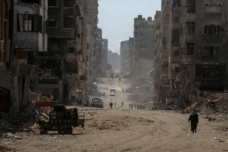 <p>İsrail'in 8 Ekim 2023'te başlayan ve ateşkes sürecine kadar, 2 yılı aşan katliamlarında Gazze'de en az 67 bin 682 kişi hayatını kaybetmiş, 170 bin 33 kişi de yaralanmıştı.</p>