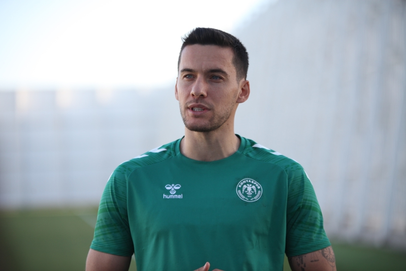 <p><b>EN FAZLA ATAN UMUT NAYİR</b></p><p>Konyaspor formasıyla bu sezon Süper Lig'de en fazla gol atan oyuncu olan Umut Nayir (4), rakip fileleri havalandırdığı son iki karşılaşmadan mağlubiyetle ayrıldı (2-3 vs Kocaelispor & 1-3 vs Galatasaray).</p>