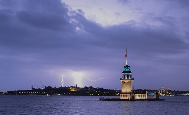 <p>İşte İstanbul'dan yağmur manzaraları:</p>