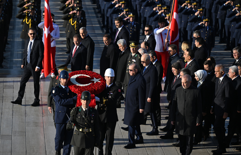<p>'Aziz Atatrk, vefatnzn 87'nci yl dnmnde zataliniz, stiklal Harbimizi birlikte yrttnz silah arkadalarnz ve yzlerce yldr vatan topraklarn kanlaryla sulayan kahraman ehitlerimizi rahmetle yad ediyoruz.</p>