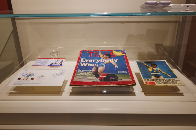 <p>Kültür ve Turizm Bakanı Mehmet Nuri Ersoy, Türk spor tarihinin efsane haltercisi Naim Süleymanoğlu'nun müzeye dönüştürdükleri Bulgaristan'daki büyüdüğü evi yarın açacaklarını bildirdi.</p>