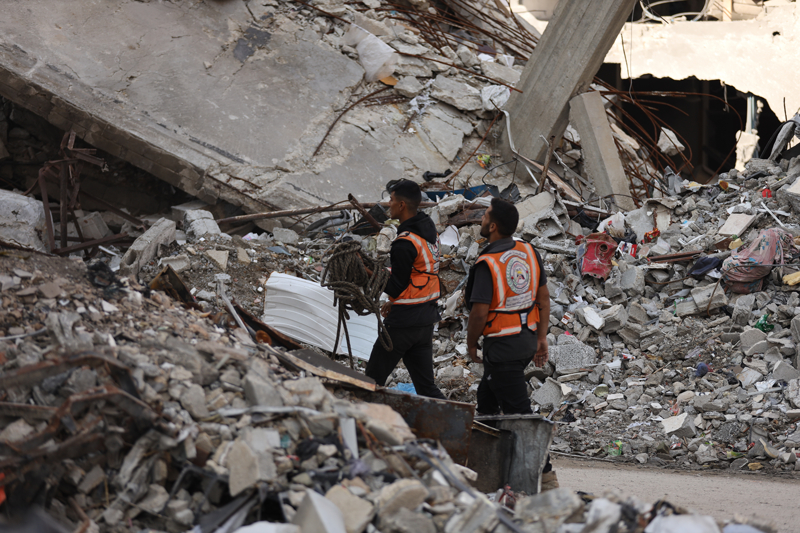 <p>İşte enkaz kaldırma işlemlerinden güncel kareler: </p>