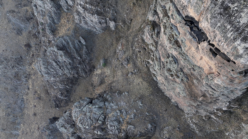 <p>Yre halkndan Murat Ayta da yapda halen kefedilmeyen blmler olduunu dile getirdi.</p>