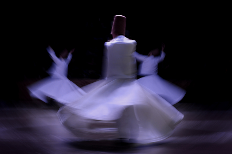 <p>Mevlana Celaleddin-i Rumi'nin 752. Vuslat Yl Dnm vesilesiyle dzenlenen Uluslararas Anma Trenleri, Konya'da youn ilgiyle balad.</p>